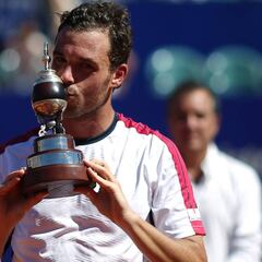 Cecchinato amarga la fiesta a Schwartzman en Buenos Aires