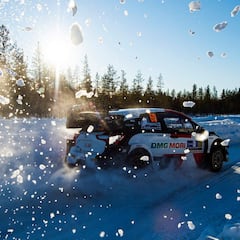 La nieve de Finlandia se estrena en el Mundial de Rallys