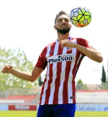 Las imágenes de la presentación de Yannick Carrasco