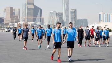 Los leones por Arabia Saud&iacute; antes de la Supercopa.