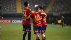 Unión pone en el mercado a una de sus figuras: el fútbol chileno, atento