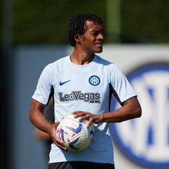 Pjanic respalda a Cuadrado: “No hay que olvidar lo que le dio a Juventus”