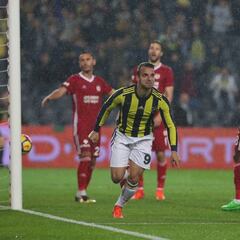 Roberto Soldado interesa al América, informan desde Turquía