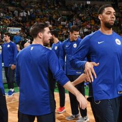 Los Sixers siguen buscando un traspaso para Jahlil Okafor