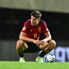 Guiu lidera la lista de la Sub-19