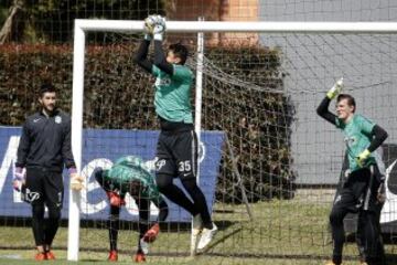 El equipo verdolaga se entrena para afrontar su primer reto como lo es enfrentar al Deportivo Cali por la Superliga.