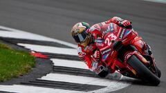 ¿Qué pilotos han logrado el doblete en sprint y carrera en MotoGP?