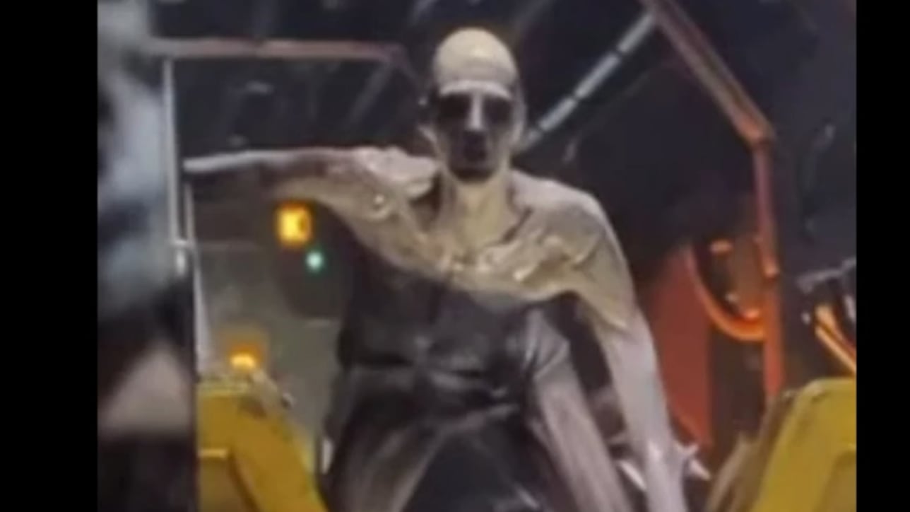 Así es Robert Bobroczky, el gigante del baloncesto que encarna en ‘Alien Romulus’ al enemigo más