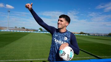 13/10/25
ENTREVISTA
CARLOS ALEÑA
ALAVES