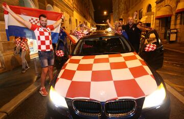 Soccer Football - World Cup - Semi-Final - Croatia v England - Zagreb, Croatia - July 11, 2018. Croatia's fans celebrate after Croatia beat England in semi-final. REUTERS/Antonio Bronic