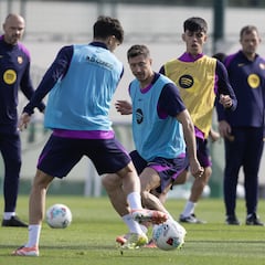 Lewandowski y Olmo 'abordan' la película