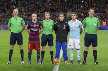 Barcelona vs Celta de Vigo.
El árbitro Hernández Hernández con sus asistentes, Teodoro Sobrino, José E. Naranjo y el cuarto árbitro Alexandre Alemán junto a los capitanes Iniesta y Hugo Mallo