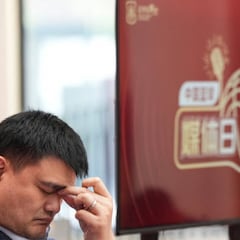 Dos equipos chinos, eliminados por “falta de esfuerzo”