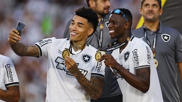 Botafogo se acerca a un doblete histórico