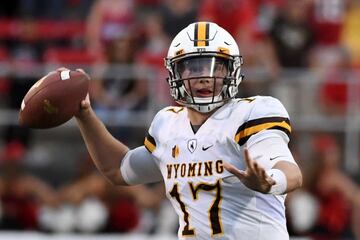 Con el pick global número 12, los Buffalo Bills eligen a... Josh Allen, quarterback de Wyoming.