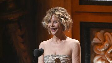 Meg Ryan acudió a la gala de los premios Tony mostrando un rostro muy cambiado.