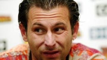 <b>DESCONFIADO</b>. El valenciano no quiere adelantar nada hasta que el club inglés se dirija a él.