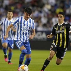 El Málaga se atasca, pero ve el vaso medio lleno