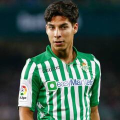 Diego Lainez regresa a la actividad en triunfo de Betis