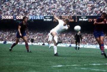 Velázquez durante el partido Real Madrid-Barcelona en 1976
