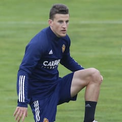 “Ahora mismo lo que toca es hablar en el campo”