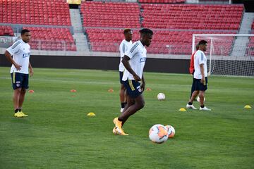 La Selección Colombia entrenó en el Estadio Nacional de Chile antes de enfrentar a la Roja de Reinaldo Rueda por la fecha 2 de Eliminatorias.