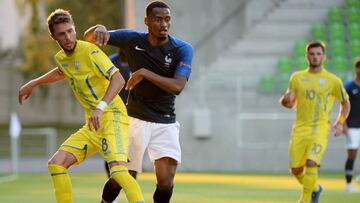 El atacante del Olympique de Lyon, Myziane Maolida, con Frnacia Sub-19.