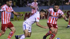 Los Albos consumaron la voltereta frente a Vida y se coloc&oacute; en la tercera posici&oacute;n del f&uacute;tbol espa&ntilde;ol, antes de su debut en Concacaf.