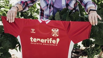 Segunda equipación del Tenerife.