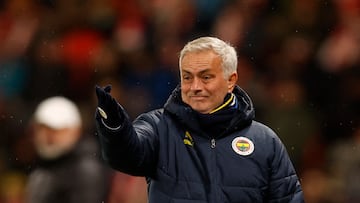Fenerbahçe coach Mourinho has viciously responded to Guardiola’s comments comparing their Premier League titles and discussed signing Cristiano Ronaldo.