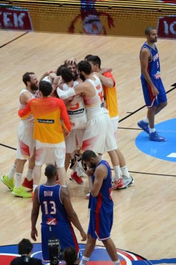 Espa?a celebra el pase a la final del europeo.