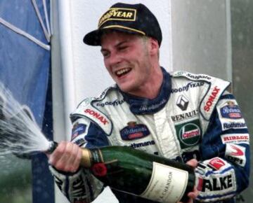 Jacques Villeneuve conquistó el título de F1 en 1997. Compitió en el Nascar de Canadá y también disputó una prueba de las 24 horas de Le Mans.