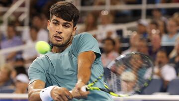 Carlos Alcaraz, contra Luca Nardi en el Cincinnati Open.
