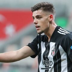 El difícil momento de Montero en Turquía por la salud de su hijo