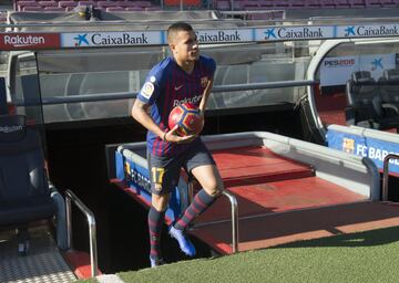 Colombia international Jeison Murillo joins on loan until the end of the season. Barça have the option to buy him outright from Valencia in June. The 26-year-old centre-back is Barcelona's first signing of the winter transfer window