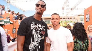 Chris Bosh, con Stephen Curry en el &#039;Nickelodeon Kids&#039; Choice Sports Awards&#039;.