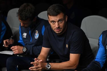 FIFA le da un duro golpe a Botafogo por el fichaje de Anselmi 