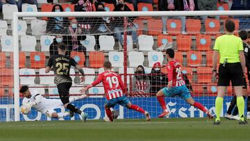 El Lugo conquist&oacute; los tres puntos ante el Alcrc&oacute;n en el Anxo Carro en el &uacute;ltimo suspiro.