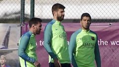 Piqué con el grupo y charla Messi-Unzúe en el Barcelona