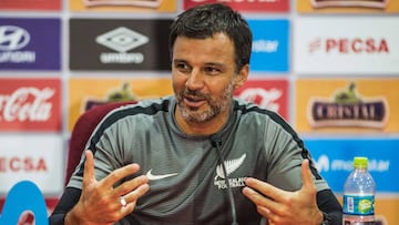 Anthony Hudson, un 'Loco' en Nueva Zelanda