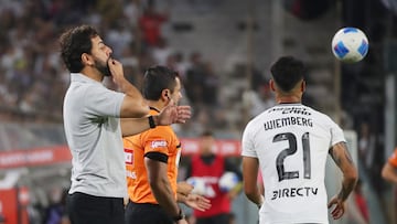 Discutió con un pupilo y vislumbra su partida del fútbol chileno: “Si decidimos algo...”