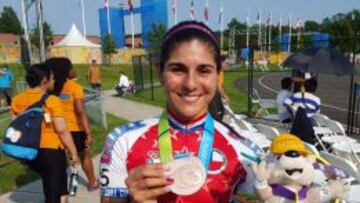 Mar&iacute;a Jos&eacute; Moya logr&oacute; su primera medalla y este lunes buscar&aacute; el oro en la prueba de los 500 mts.