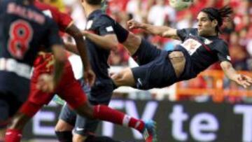 INCREÍBLE. El colombiano marcó de esta manera en Cali.