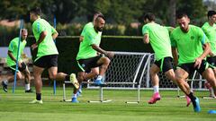 Vidal alivia a Lasarte