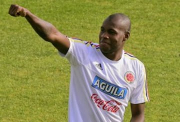 Víctor Ibarbo (Atlético Nacional): Es la contratación que rompió el mercado. Algunos ven su llegada al país como un retroceso en su carrera, porque es un jugador joven, de Selección Colombia, que actuaba en la Premier League y que tiene condiciones para mantenerse en Europa. Otros, como una oportunidad de reencontrarse con su fútbol y de tomar ritmo de competencia. Ibarbo llevaba prácticamente medio año sin jugar en el Watford de la Premier League. Solo sumó 68 minutos en todo el semestre. En Colombia está llamado a retomar su nivel y marcar diferencia.
