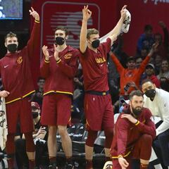 Los Cavs arrasan con todo