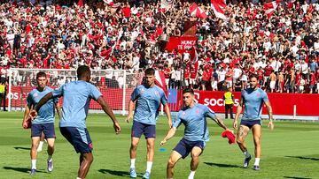 Imagen del entrenamiento a puerta abierta del Sevilla.