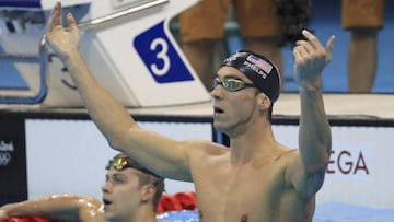 Phelps, el más grande: ganó su 21º oro olímpico en 4x200 libres