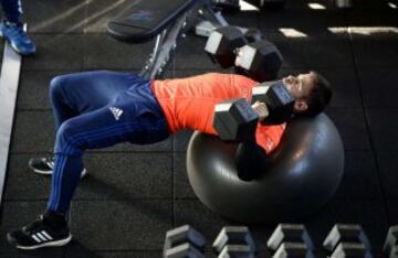 La selección francesa de rugby ultima su preparación de cara al Torneo de las Seis Naciones que comenzará el 6 de febrero. En la imagen, Rory Kockott.