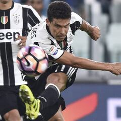 La Juve hace oficial la marcha de Hernanes a la liga china